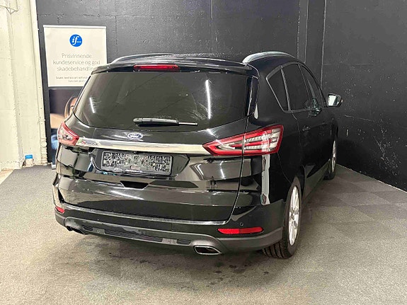 Ford S-MAX 7 of 30