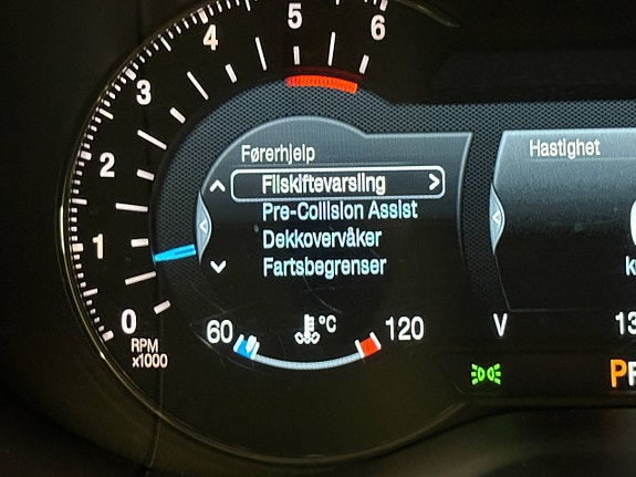 Ford S-MAX 16 of 30