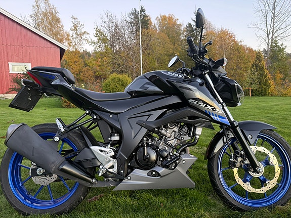 Suzuki GSX-S 125 2 of 7