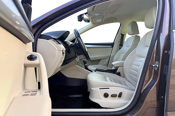 Skoda Octavia 11 of 30