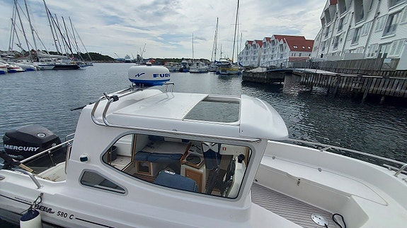 Bella 580C Pilothouse ( komplett pakke masse utstyr ) 4 of 23
