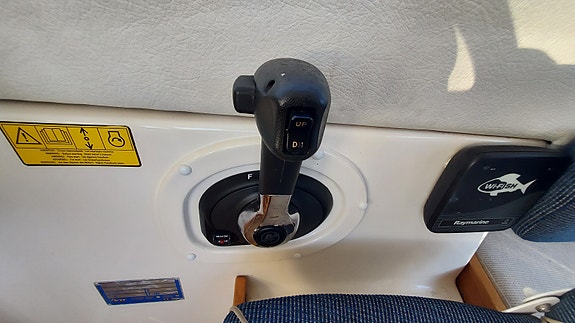 Bella 580C Pilothouse ( komplett pakke masse utstyr ) 14 of 23