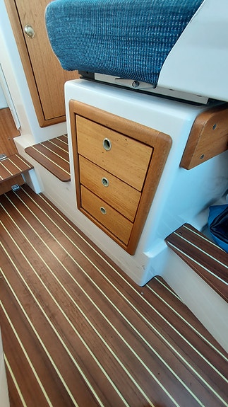 Bella 580C Pilothouse ( komplett pakke masse utstyr ) 13 of 23