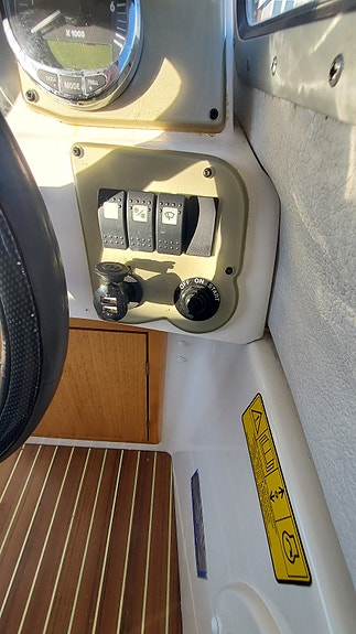Bella 580C Pilothouse ( komplett pakke masse utstyr ) 9 of 23