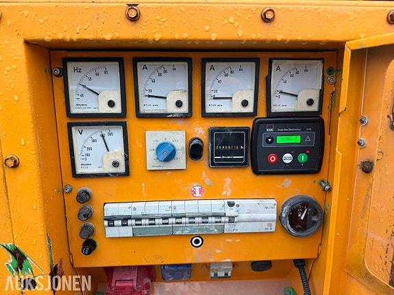 Andre 40 kVA dieselaggregat på tilhenger 9 of 26