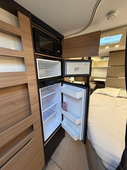 Adria ALPINA 763 UK 20 of 23