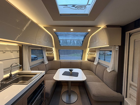 Adria ALPINA 763 UK 7 of 23