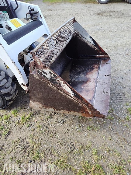 Bobcat S70 6 of 9