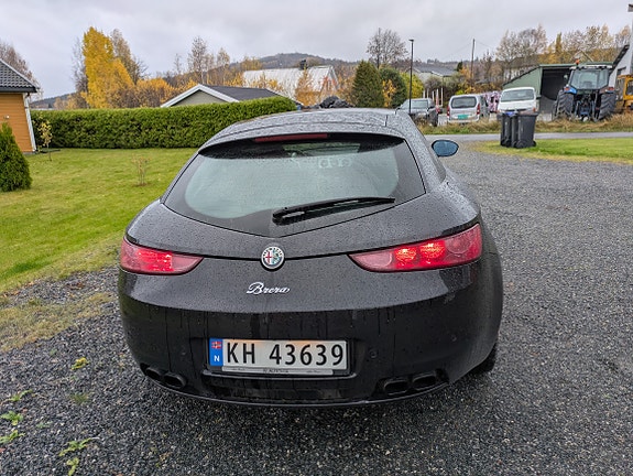 Alfa Romeo Brera 3 of 30