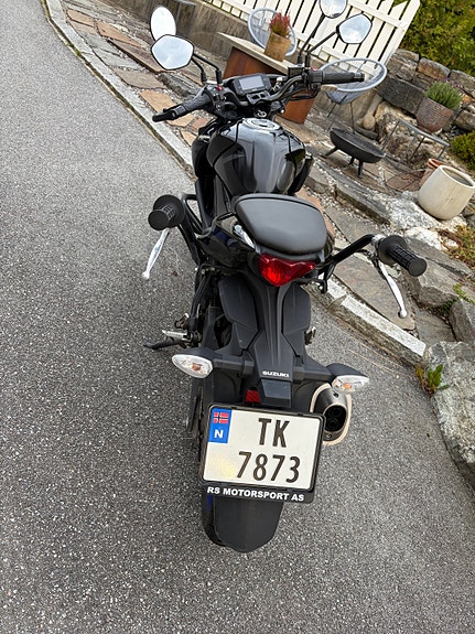 Suzuki GSX-S 125 2 of 10