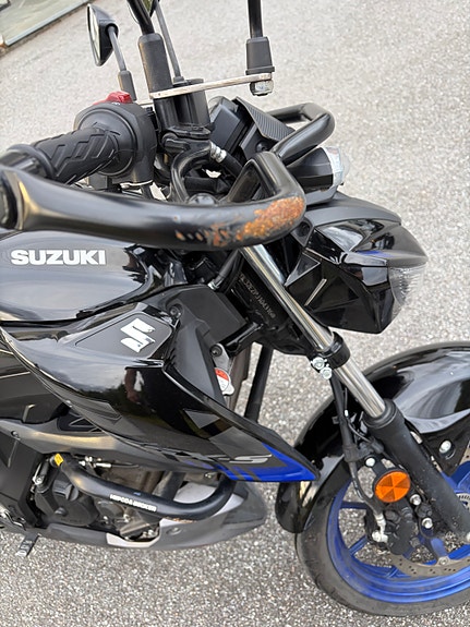 Suzuki GSX-S 125 3 of 10