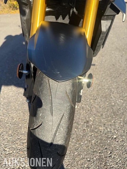 Suzuki GSX-S 1000 15 of 20