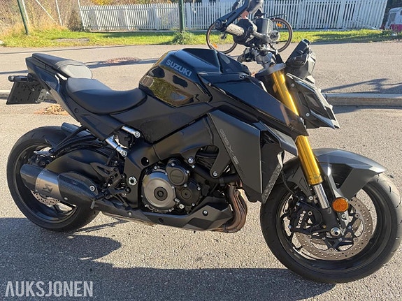 Suzuki GSX-S 1000 3 of 20