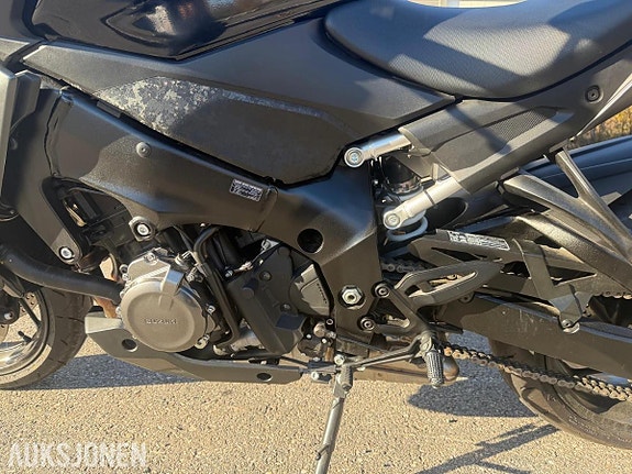Suzuki GSX-S 1000 14 of 20
