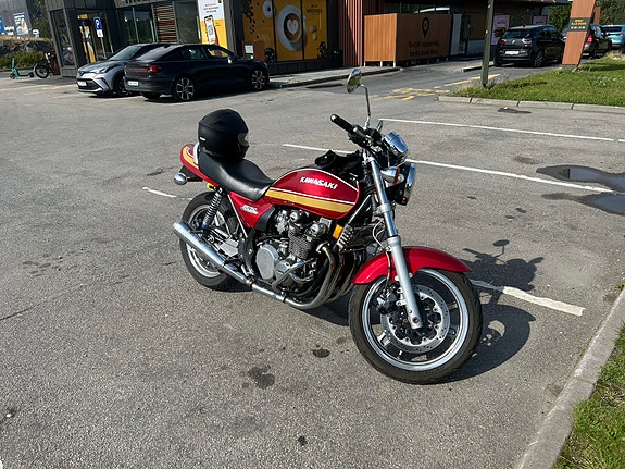 Kawasaki ZEPHYR 750 21 of 21