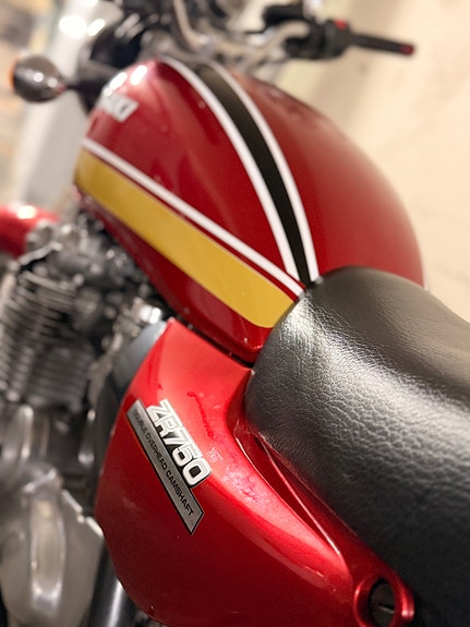 Kawasaki ZEPHYR 750 6 of 21