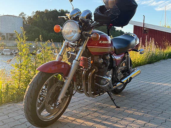 Kawasaki ZEPHYR 750 18 of 21