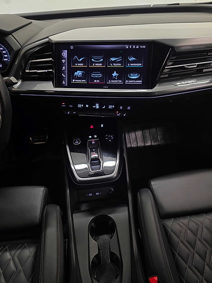 Audi Q4 e-tron 30 of 30