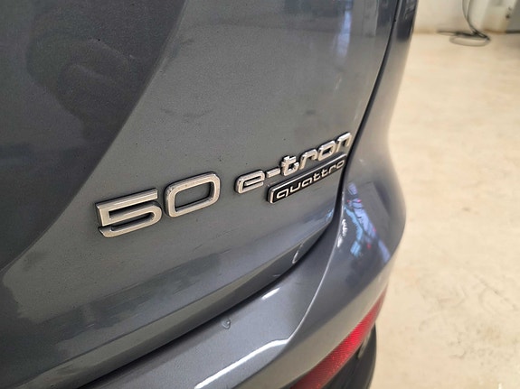 Audi Q4 e-tron 10 of 30