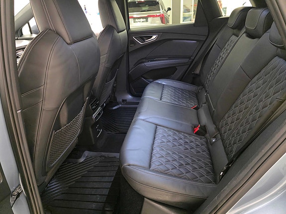 Audi Q4 e-tron 18 of 30