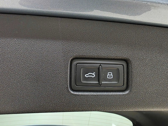 Audi Q4 e-tron 11 of 30