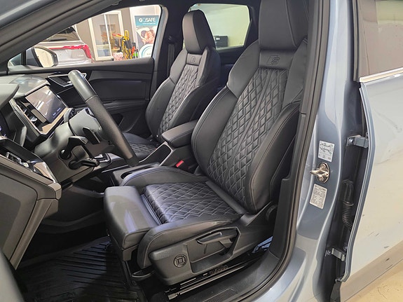 Audi Q4 e-tron 14 of 30