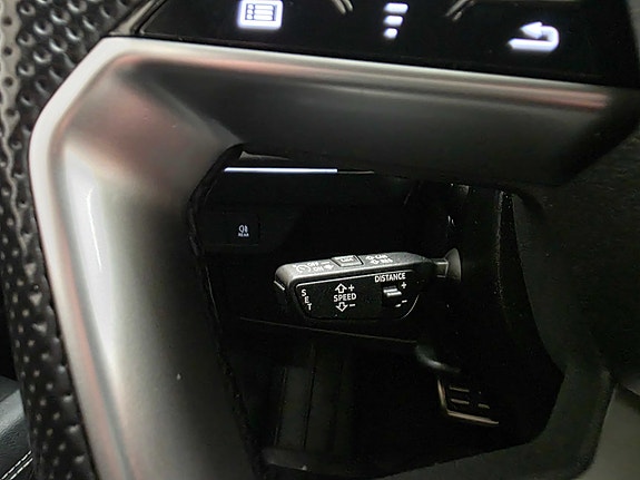 Audi Q4 e-tron 25 of 30