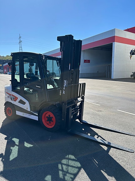 Bobcat 3 T dieseltruck. Lagervare. Leasingkampanje 4 of 7