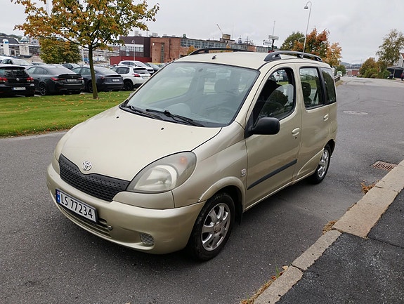 Toyota Yaris Verso
