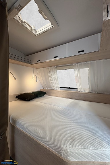 Adria Aviva 422 PY Plus /  Helt ny / Elbilvennlig  / Fast dobbeltseng 9 of 17