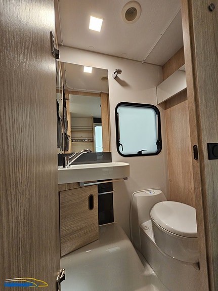 Adria Aviva 422 PY Plus /  Helt ny / Elbilvennlig  / Fast dobbeltseng 16 of 17