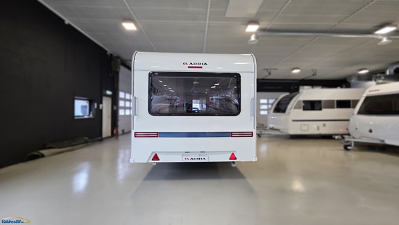 Adria Aviva 422 PY Plus /  Helt ny / Elbilvennlig  / Fast dobbeltseng 4 of 17
