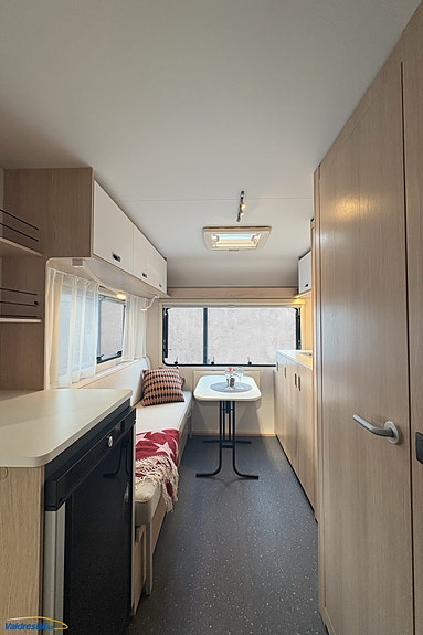 Adria Aviva 422 PY Plus /  Helt ny / Elbilvennlig  / Fast dobbeltseng 10 of 17