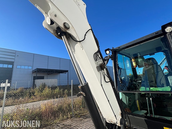 Bobcat E60 Rotortilt R2, sentralsmøring, fast puss 11 of 30
