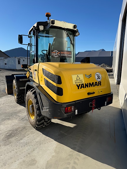 Yanmar V80 4 of 11