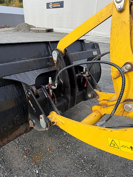 Yanmar V80 6 of 11