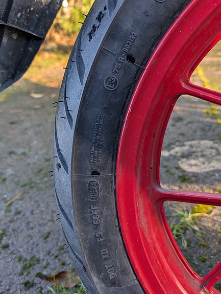 Suzuki GSX-S 125 7 of 8