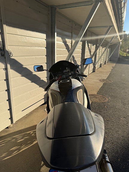 Suzuki GSX-R 600 6 of 14