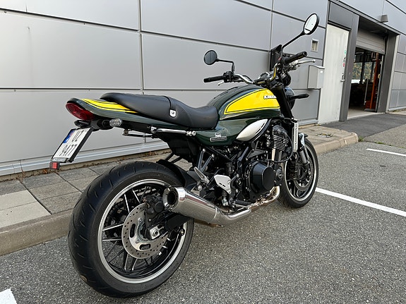 Kawasaki Z 900 RS 6 of 7