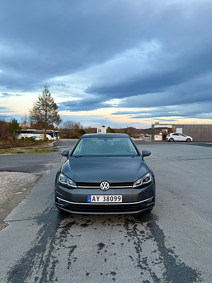 Volkswagen Golf VII