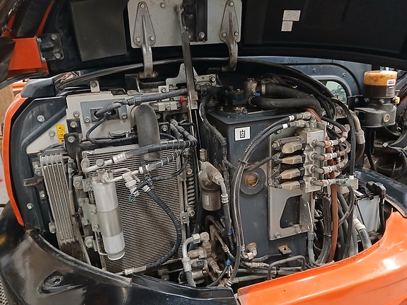 Kubota KX057-4 7 of 30
