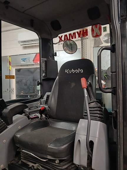 Kubota KX057-4 29 of 30