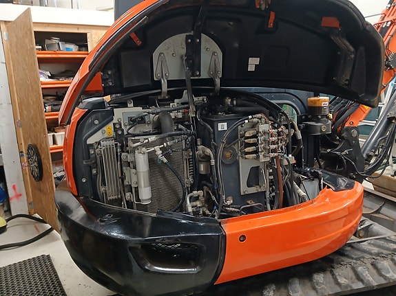 Kubota KX057-4 6 of 30