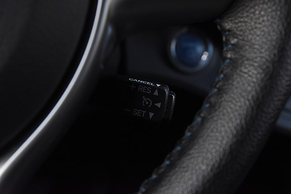 Toyota Yaris 15 of 18