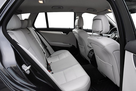 Mercedes-Benz C 200 d 16 of 26