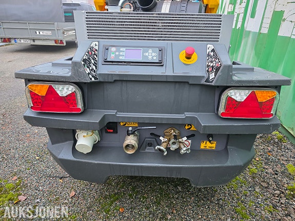 Atlas Copco E-Air 250 H250 VSD 6 of 12