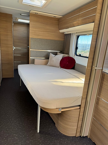 Adria Adora 753UK-3 køyer, nye akslinger/dekk, Alde 8 of 23