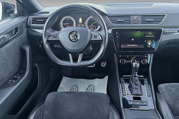 Skoda Superb 15 of 29