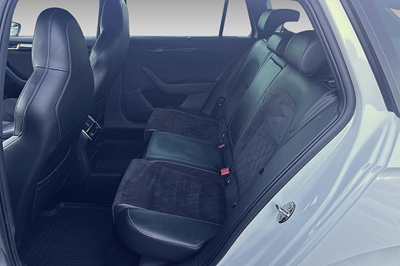 Skoda Superb 13 of 29