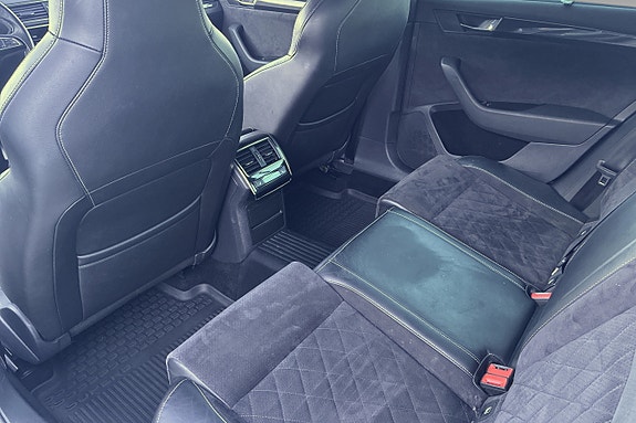 Skoda Superb 14 of 29